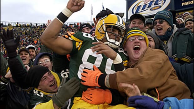 Celebrate Good Times: NFL's Best Celebrations!